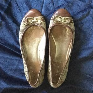 Coach flats